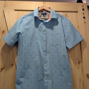 Rue Saint-Patrick Large Men's Light Blue Short Sleeve Shirt